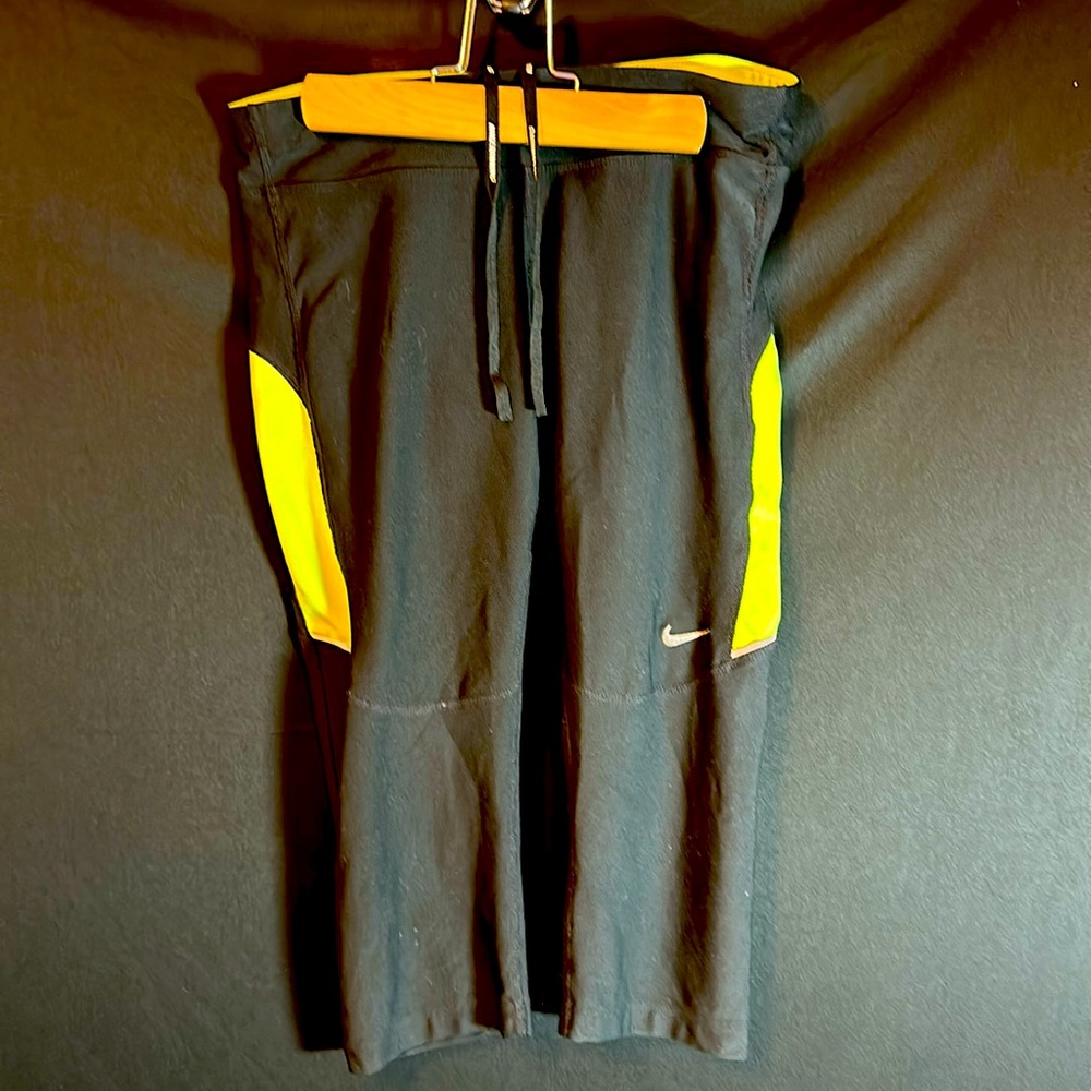 Nike dry fit women biker shorts blk and neon small petite